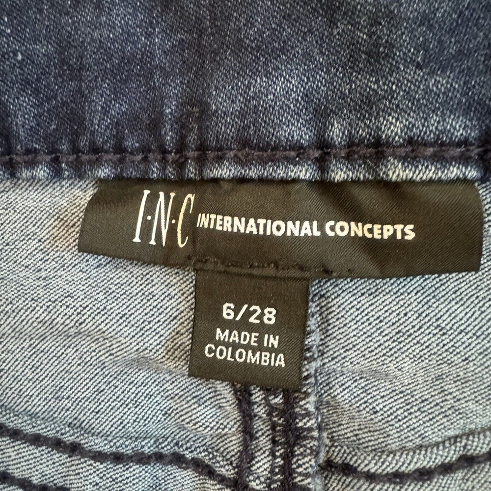 INC Womens Laser Printed Mid Rise Flare Leg Jeans Size:6/28 - Picture 14 of 15